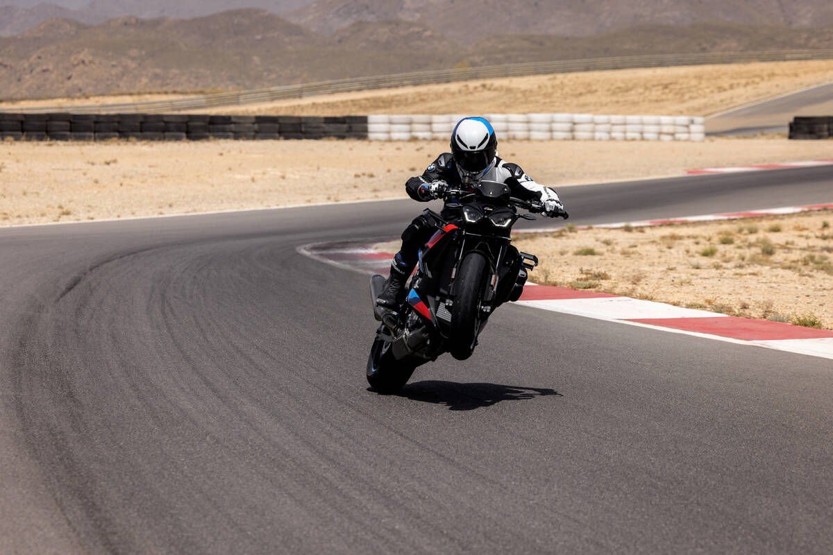 BMW M 1000 R (2026) - Image 10