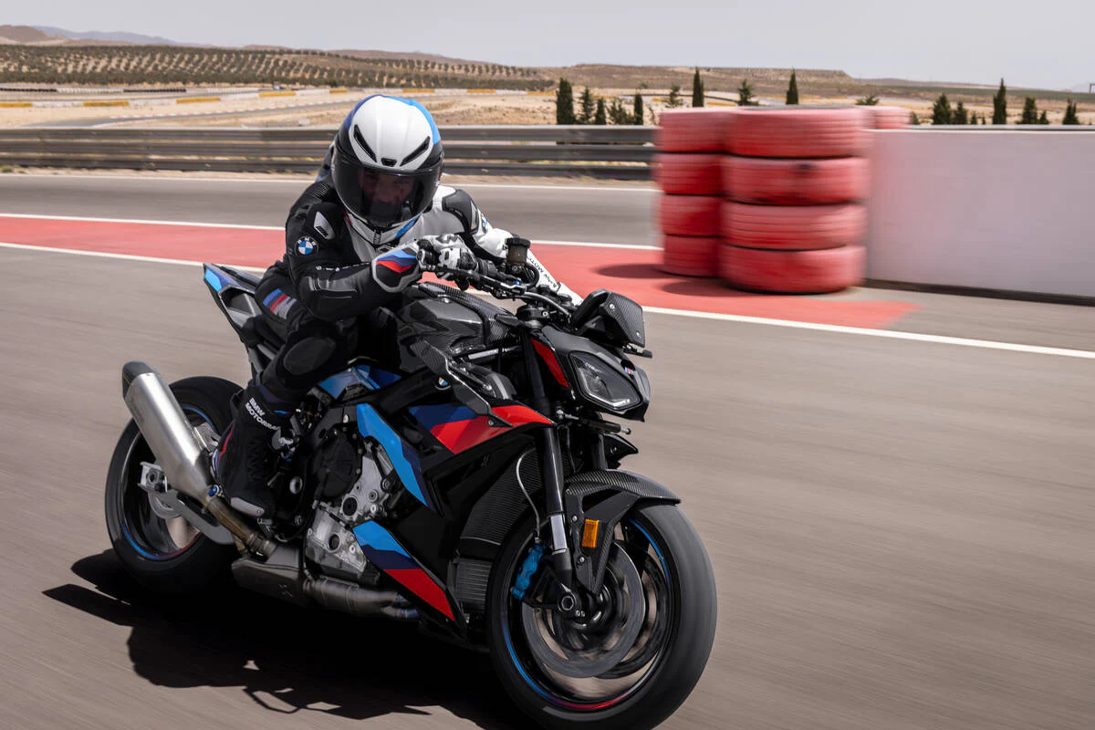 BMW M 1000 R (2026) - Image 7