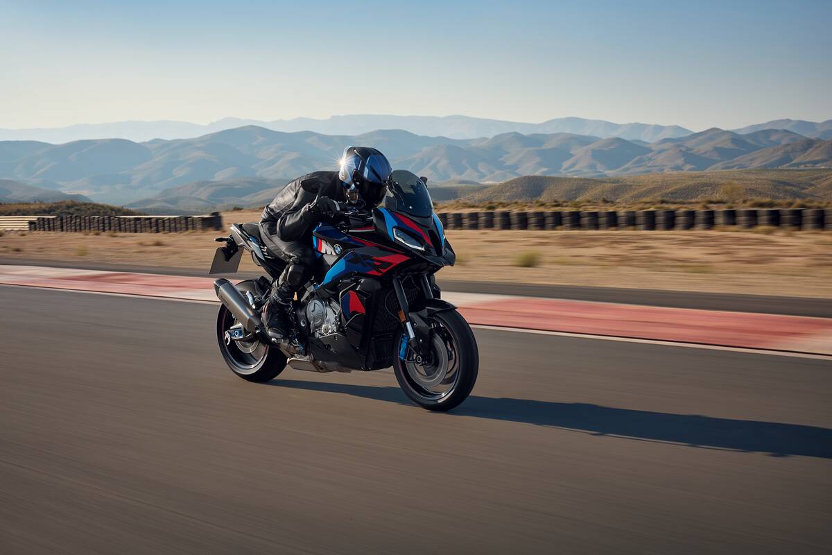 BMW M 1000 XR (2026) - Image 4