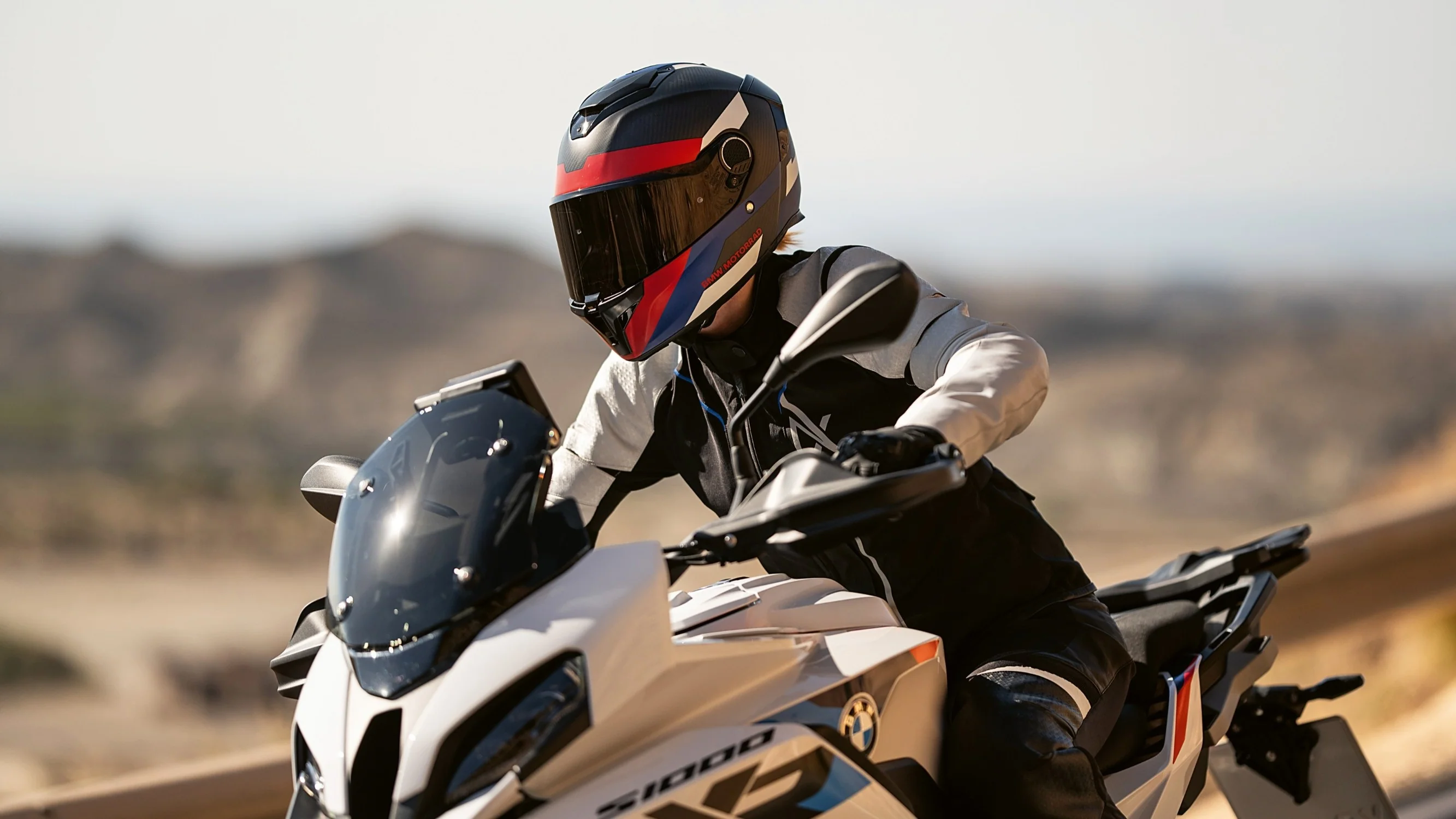 BMW S 1000 XR (2026) - Image 6