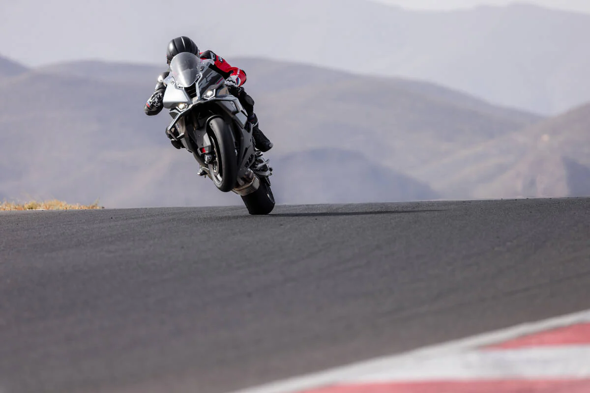 BMW S 1000 RR (2026) - Image 9