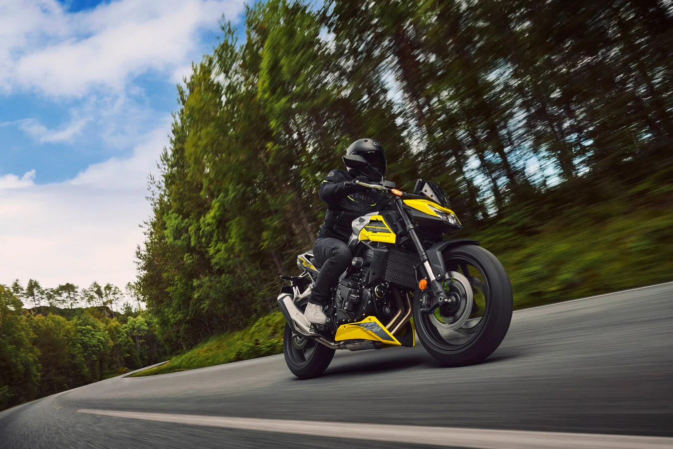 Honda CB750 Hornet (2026) - Image 7