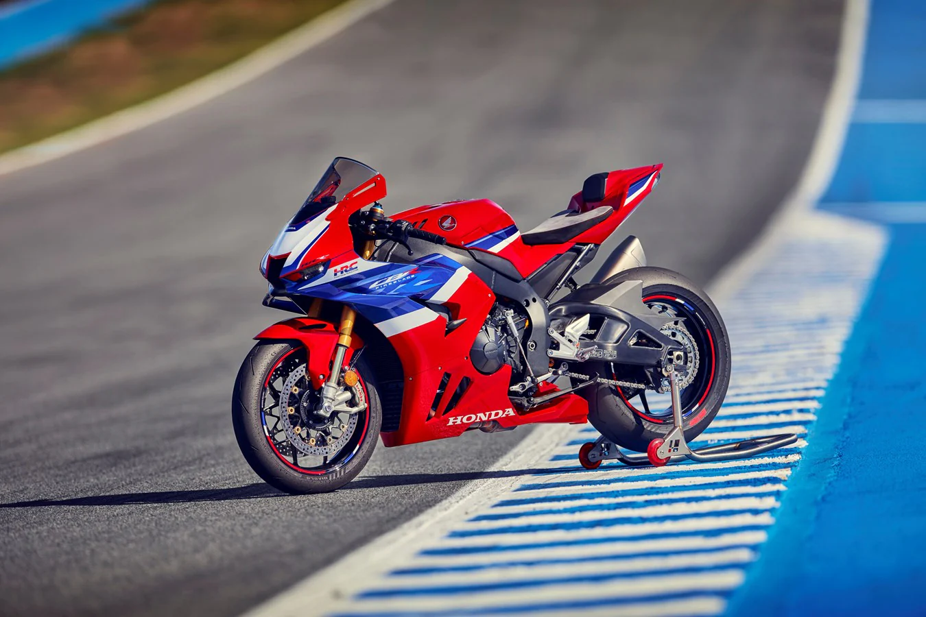 Honda CBR1000RR-R Fireblade SP (2026) - Image 6