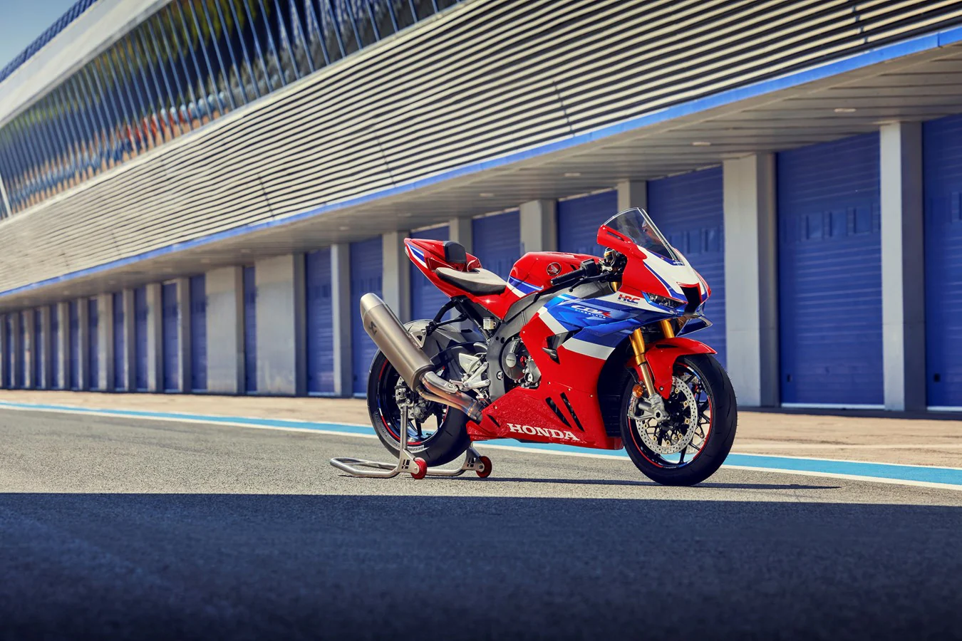 Honda CBR1000RR-R Fireblade SP (2026) - Image 9