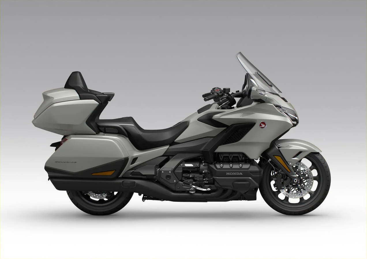 Honda GL1800 Gold Wing DCT Tour (2026) - Image 4