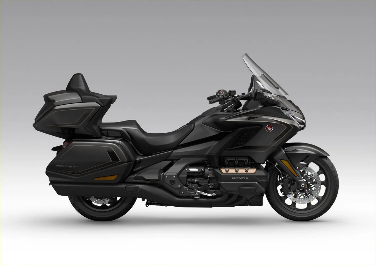 Honda GL1800 Gold Wing DCT Tour (2026) - Image 5