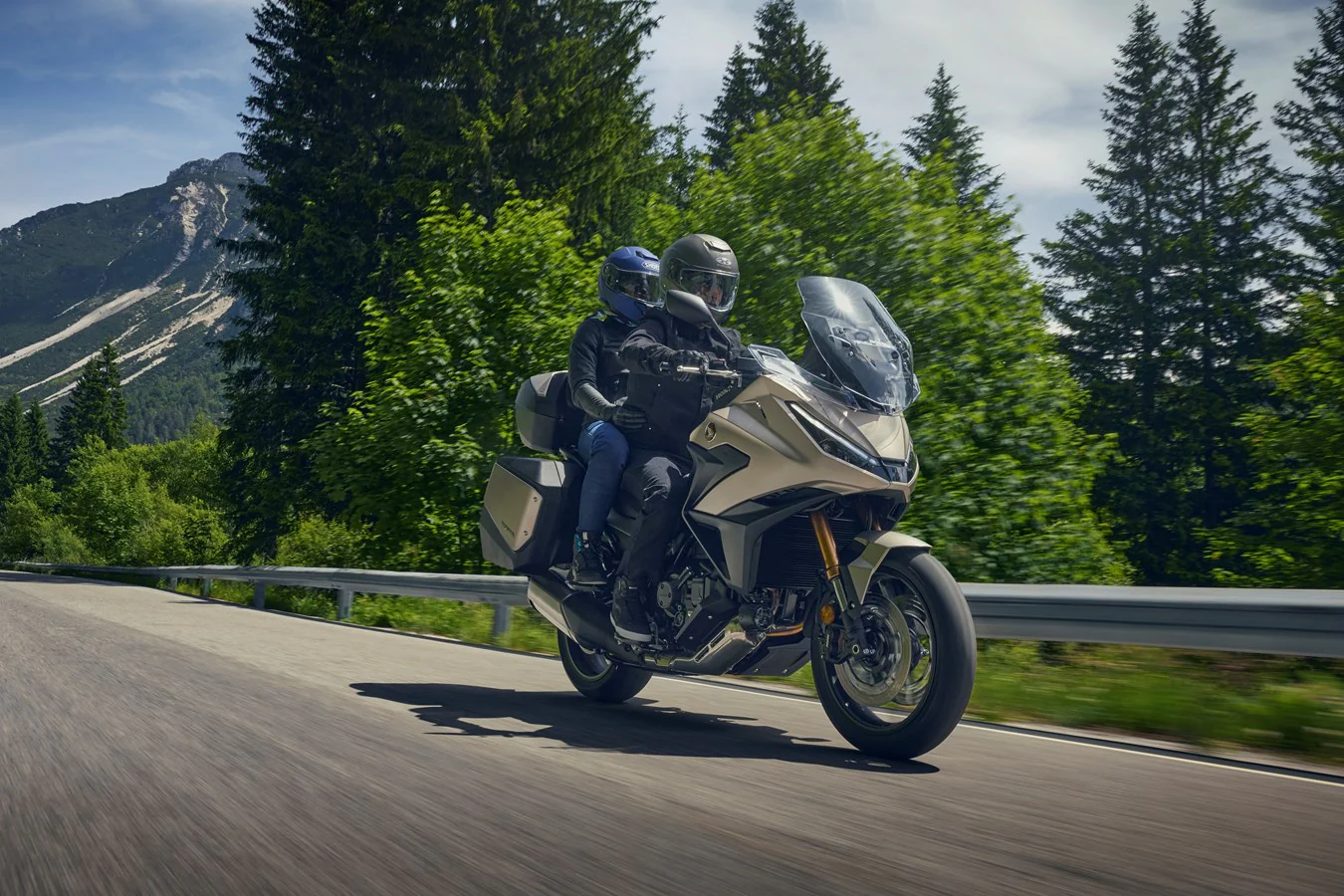 Honda NT1100 ES DCT (2026) - Image 6