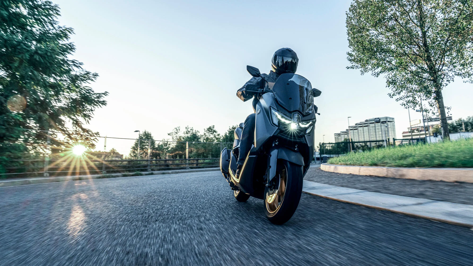 Yamaha NMAX 155 Tech MAX (2026) - Image 8