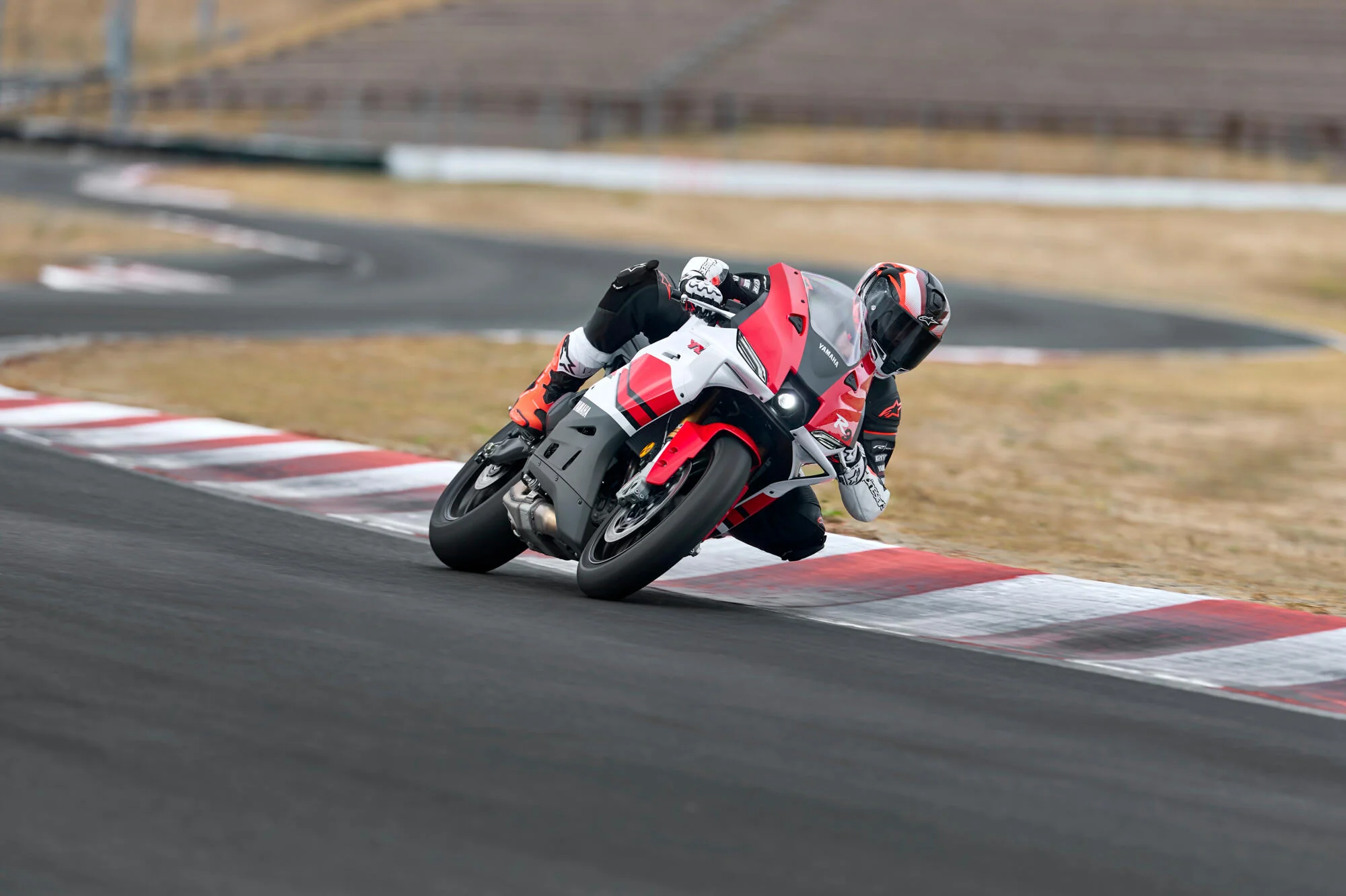Yamaha R9 (2026) - Image 10
