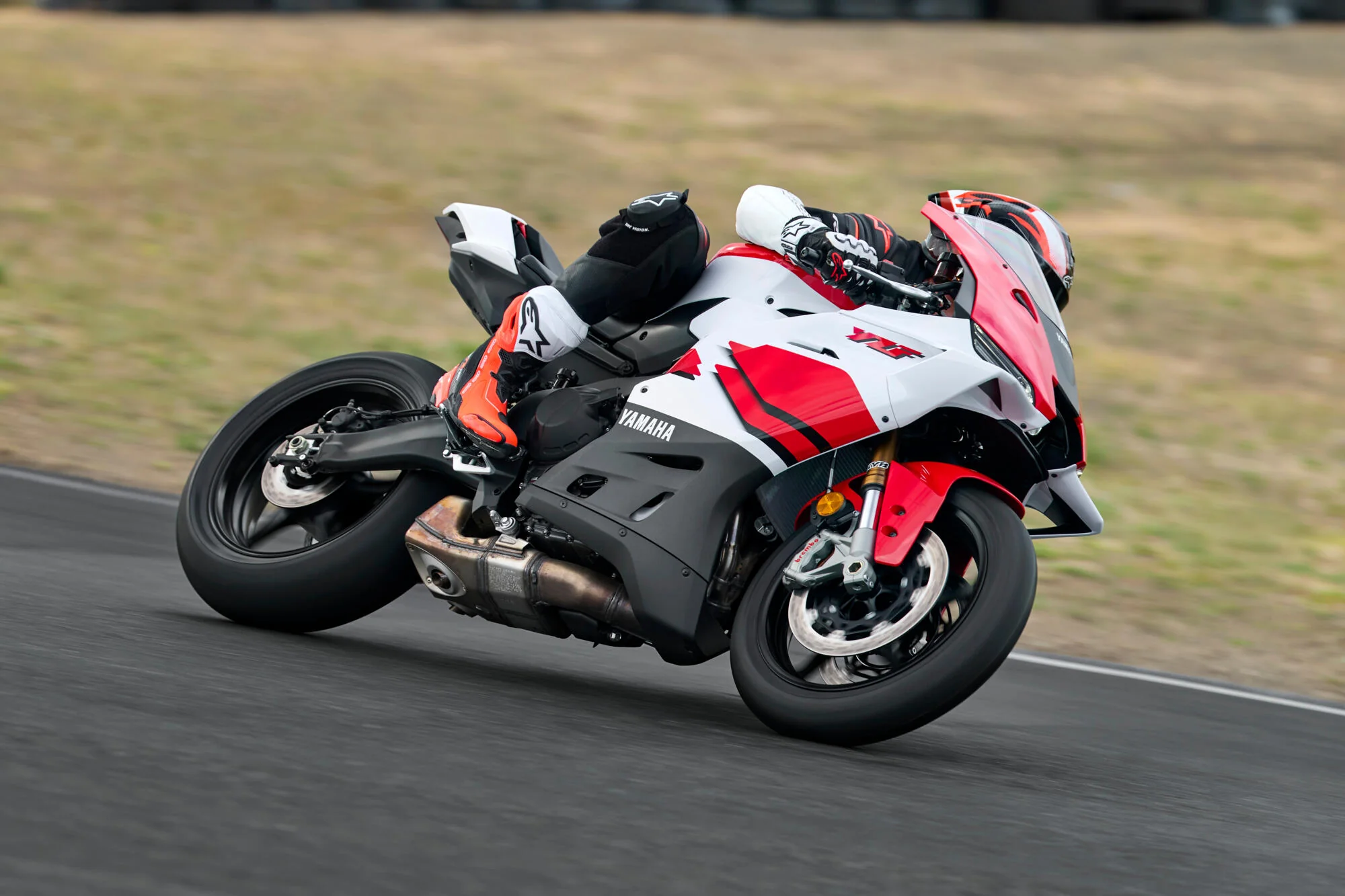 Yamaha R9 (2026) - Image 11