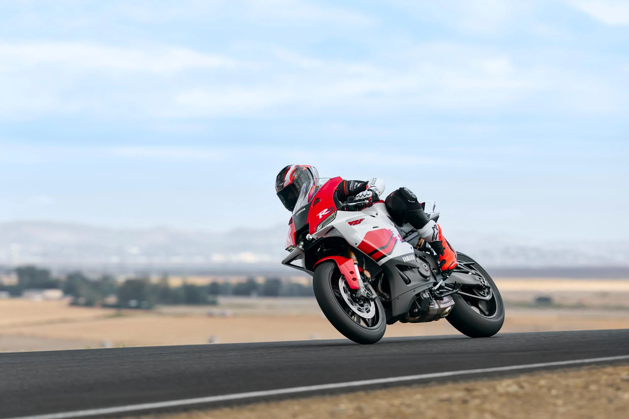 Yamaha R9 (2026) - Image 12