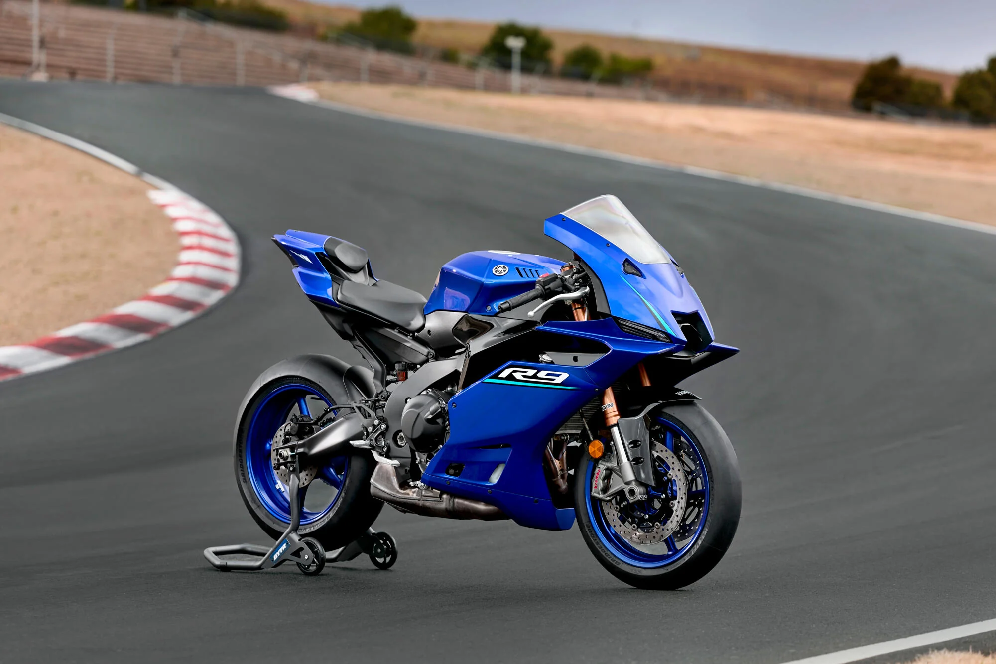 Yamaha R9 (2026) - Image 4