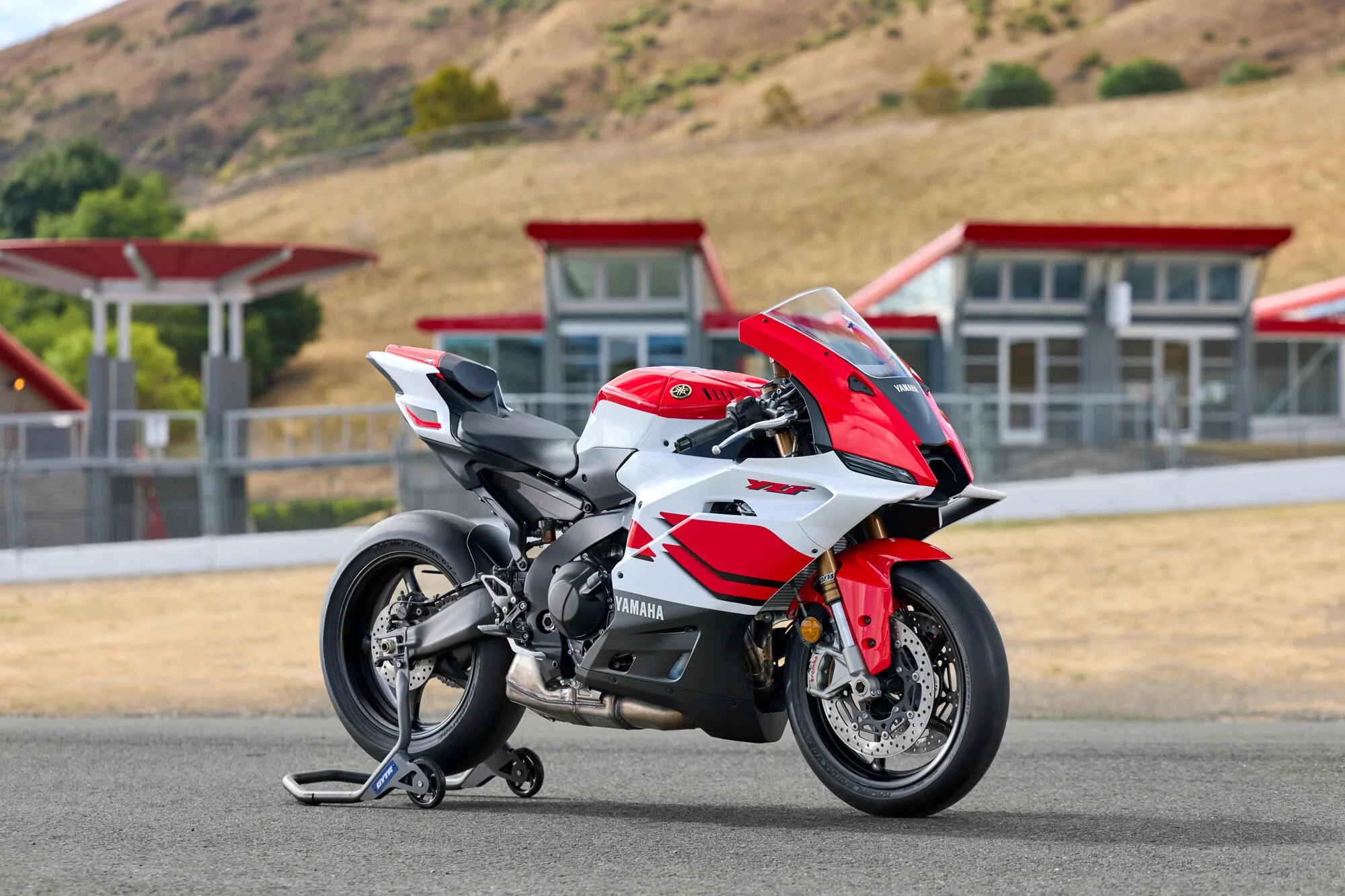 Yamaha R9 (2026) - Image 9