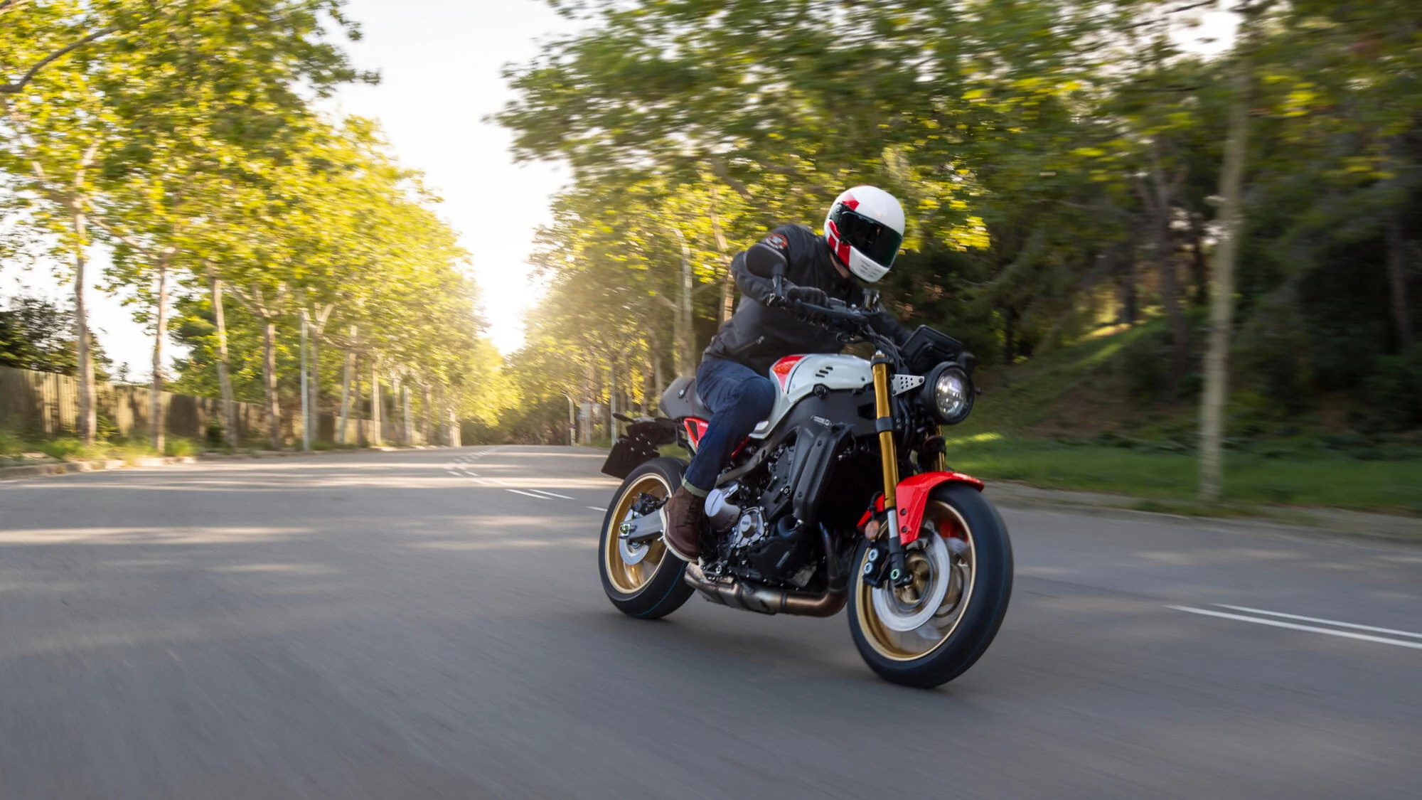 Yamaha XSR900 (2026) - Image 7