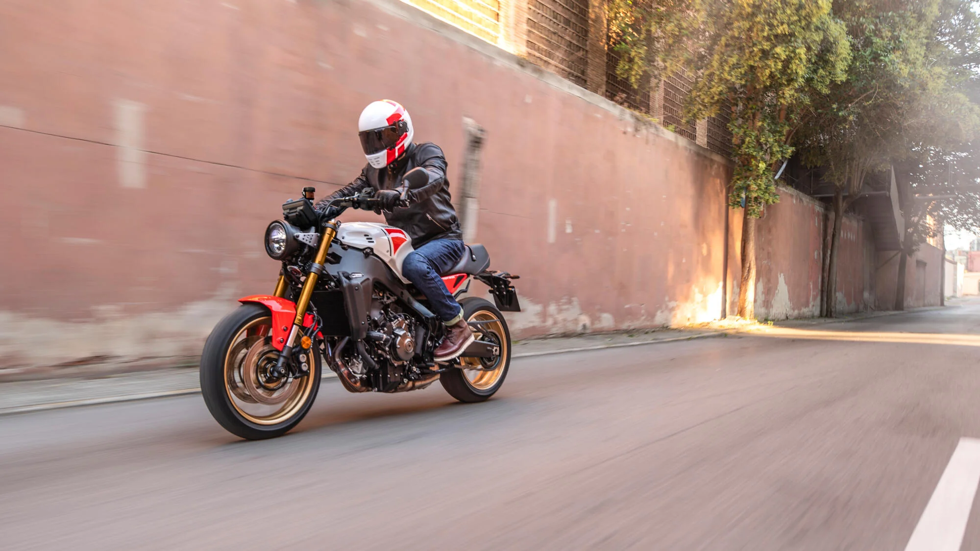 Yamaha XSR900 (2026) - Image 9